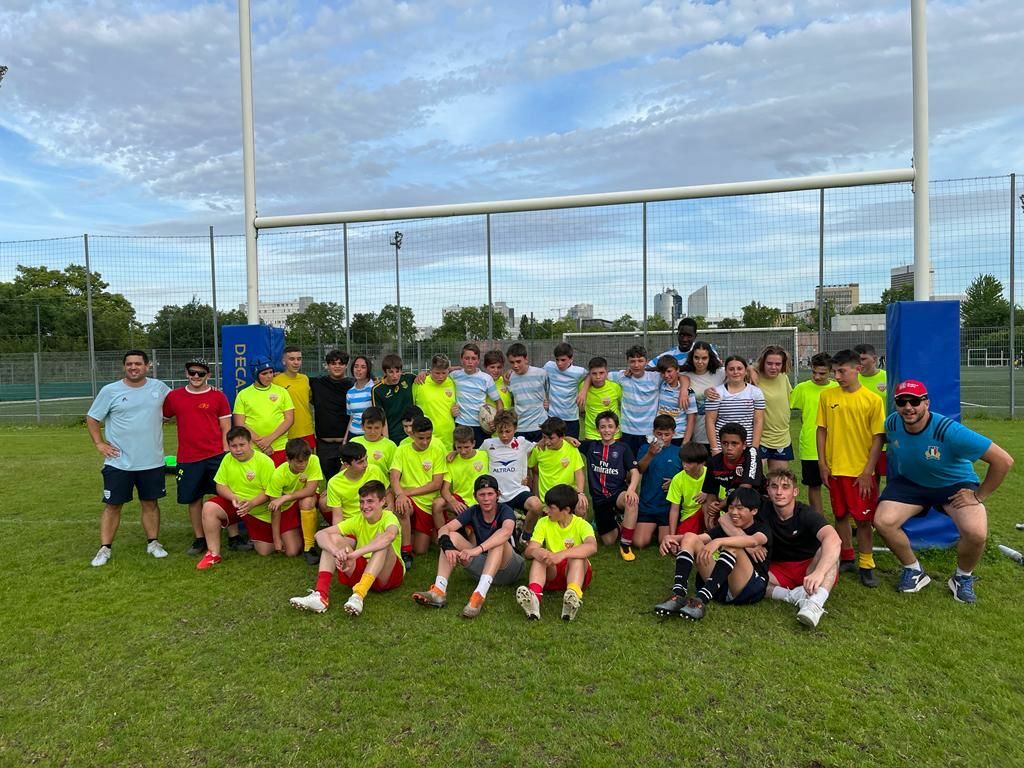 Le club italien de rugby de Pesaro en visite à Nanterre